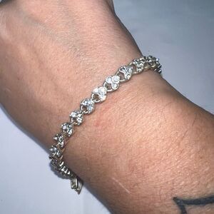 Silver Tone and CZ Heart‎ Lock link Bracelet